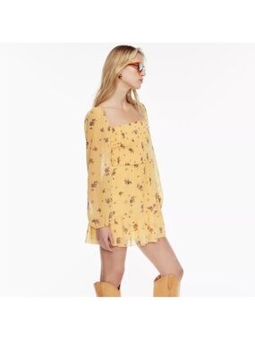 Aritzia Wilfred Tempest Smocked
Chiffon Mini Dress XL
